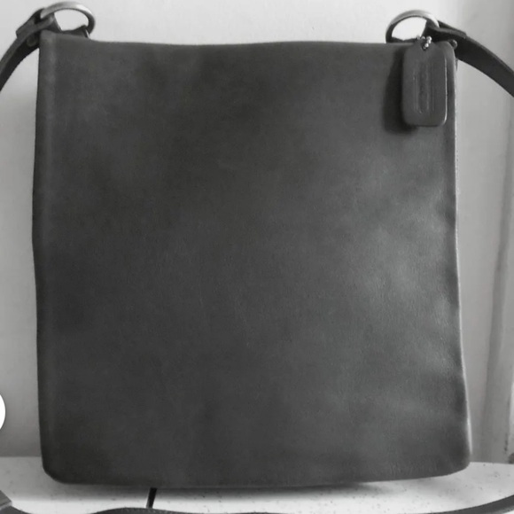 Coach gray leather messager flip crossbody bag - Picture 1 of 4